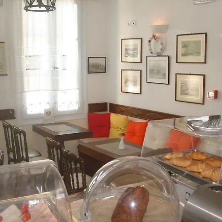 Philippi Hotel 2*